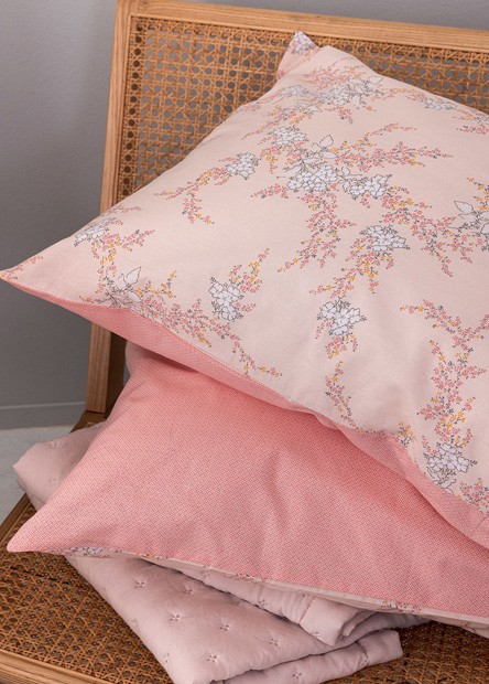 Λευκά είδη Κρεβατοκάμαρας 